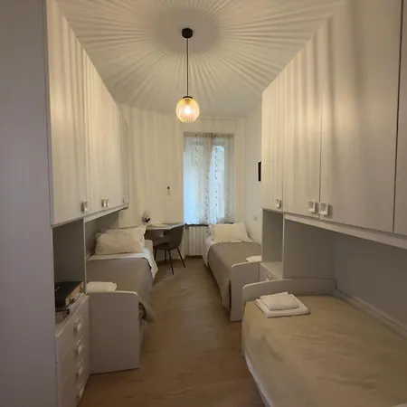 Rin Collection - 2br 2ba - 5 Min Walk To Metro & Train *